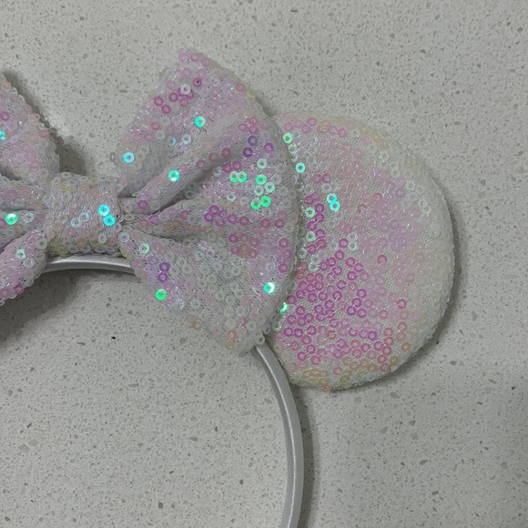 Minnie Mouse Ears White Sequin Headband - Picture 6 of 9